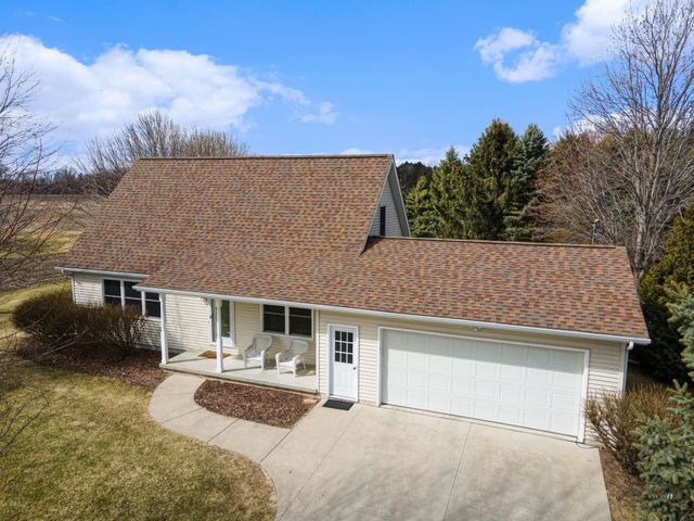 3760 S 7 Mile Road, Bay City, MI 48706