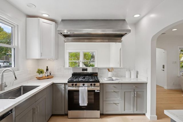 225 28th Avenue, San Mateo, CA 94403