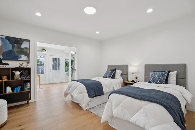 225 28th Avenue, San Mateo, CA 94403