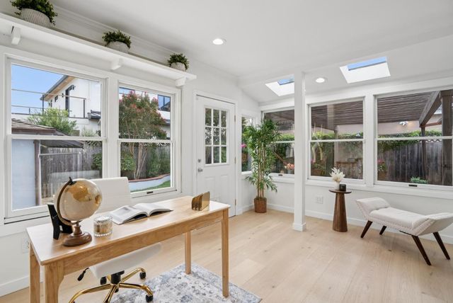 225 28th Avenue, San Mateo, CA 94403