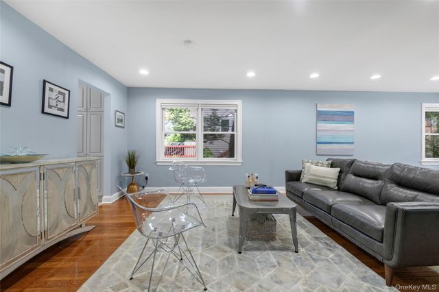 22 Madison Street, Port Washington, NY 11050