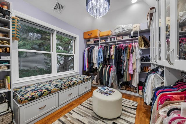 22 Madison Street, Port Washington, NY 11050