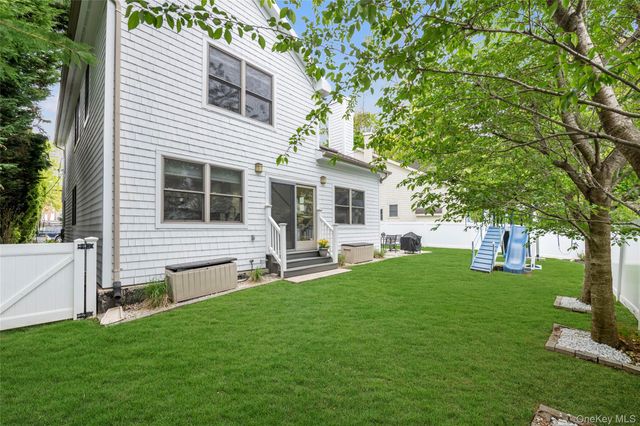 22 Madison Street, Port Washington, NY 11050