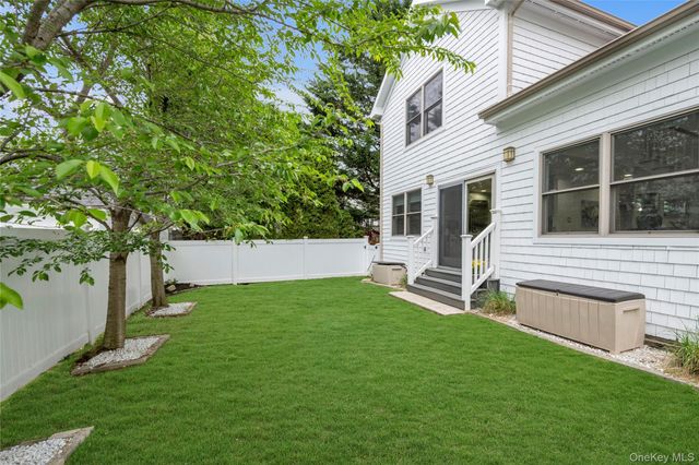 22 Madison Street, Port Washington, NY 11050