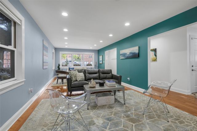 22 Madison Street, Port Washington, NY 11050