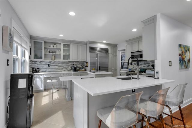 22 Madison Street, Port Washington, NY 11050