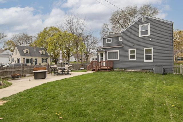 3400 90th STREET, Milwaukee, WI 53222
