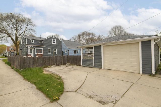 3400 90th STREET, Milwaukee, WI 53222