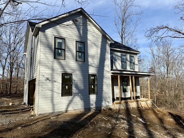 10005 Forest Lane, Bon Aqua, TN 37025