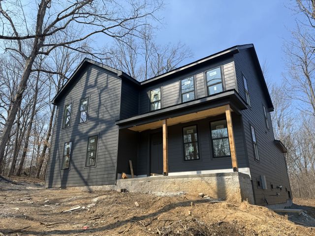 10005 Forest Lane, Bon Aqua, TN 37025