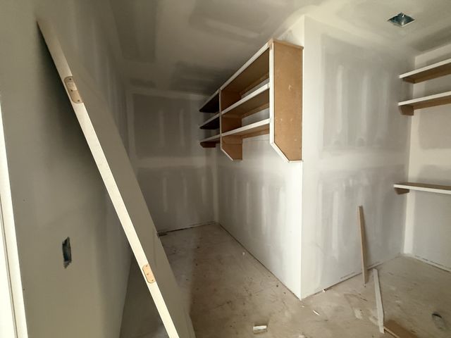 10005 Forest Lane, Bon Aqua, TN 37025