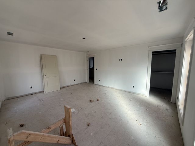 10005 Forest Lane, Bon Aqua, TN 37025