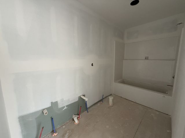 10005 Forest Lane, Bon Aqua, TN 37025