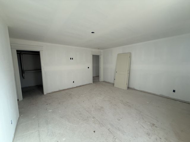 10005 Forest Lane, Bon Aqua, TN 37025