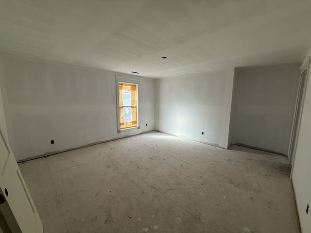 10005 Forest Lane, Bon Aqua, TN 37025