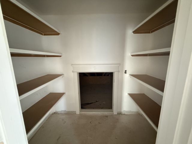 10005 Forest Lane, Bon Aqua, TN 37025