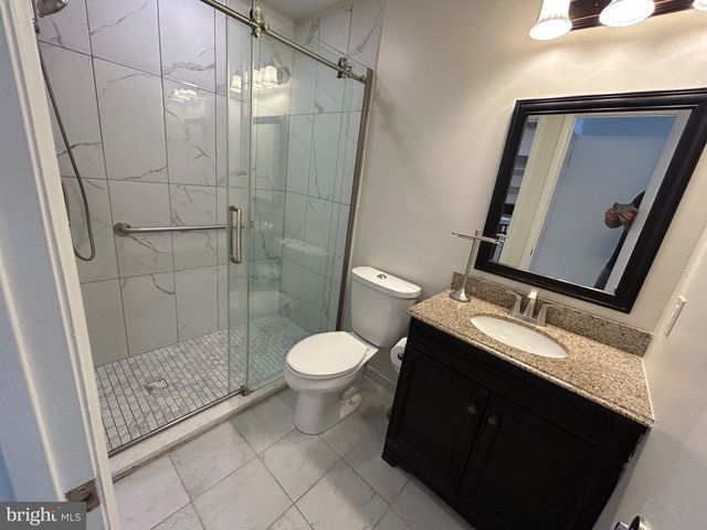 6001 RABBIT CT, Centreville, VA 20121