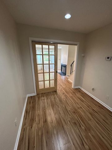 6001 RABBIT CT, Centreville, VA 20121