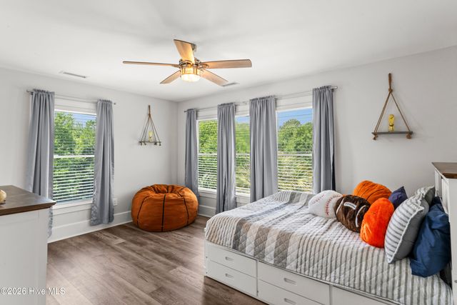 106 Waterway Trail, Hampstead, NC 28443
