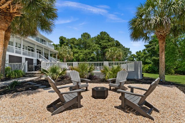 106 Waterway Trail, Hampstead, NC 28443