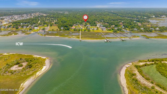 106 Waterway Trail, Hampstead, NC 28443