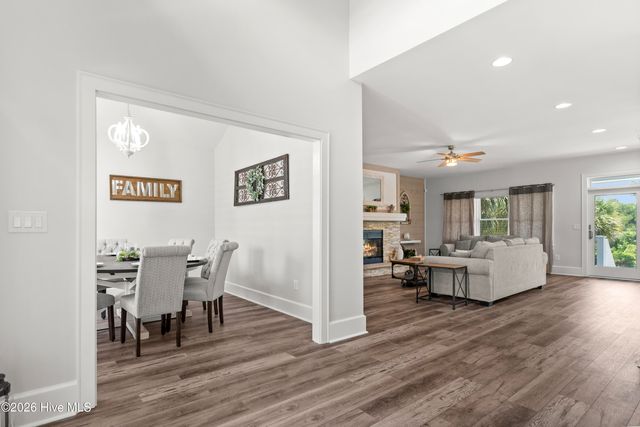 106 Waterway Trail, Hampstead, NC 28443