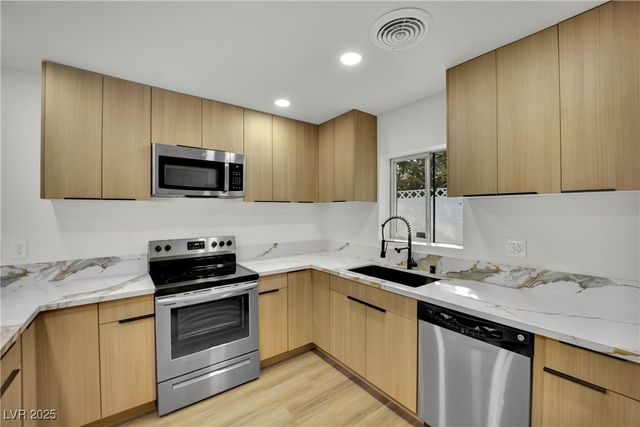 2325 Sombrero Drive, Las Vegas, NV 89169