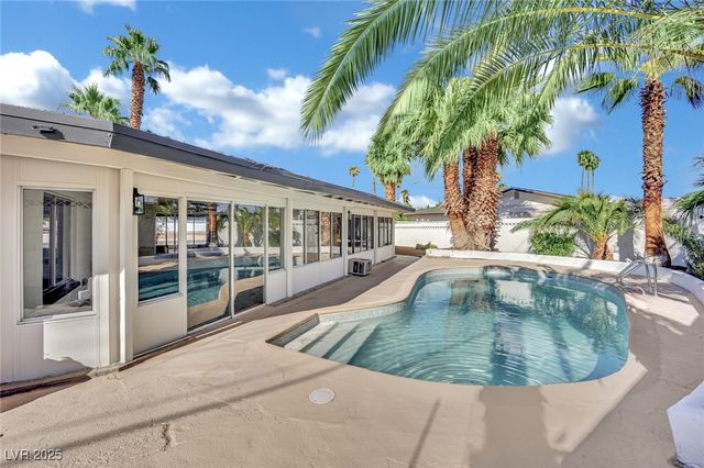 2325 Sombrero Drive, Las Vegas, NV 89169