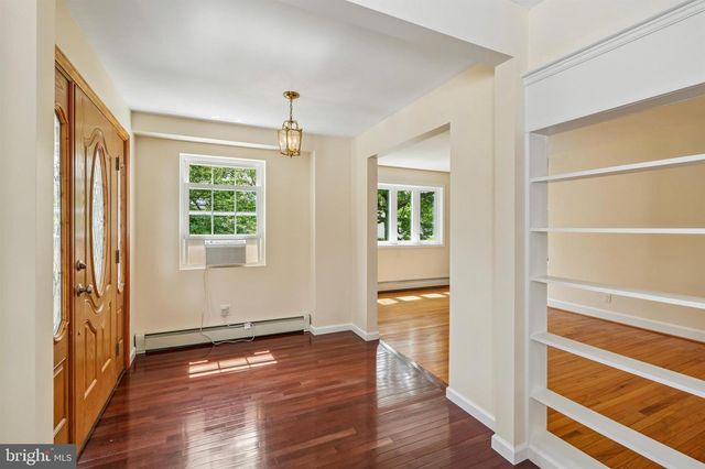 736 OLD SKIPPACK RD, Harleysville, PA 19438
