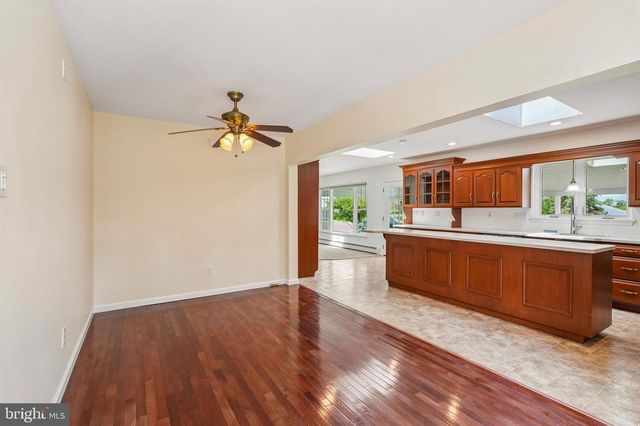 736 OLD SKIPPACK RD, Harleysville, PA 19438