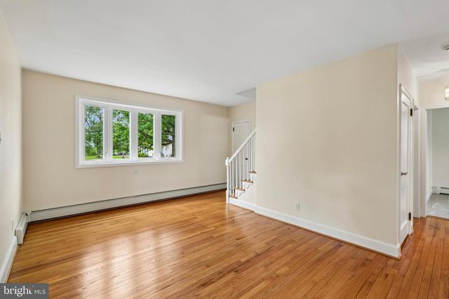736 OLD SKIPPACK RD, Harleysville, PA 19438