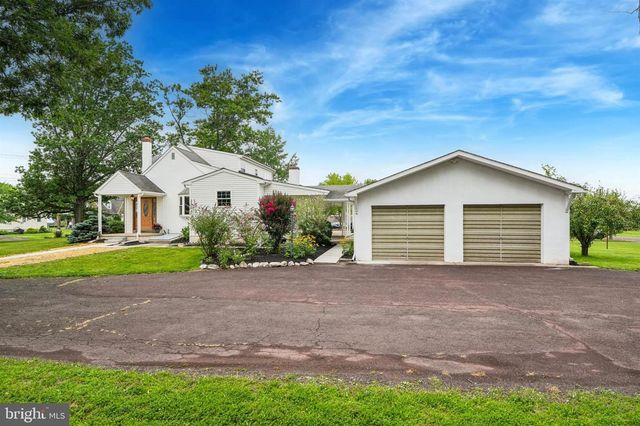 736 OLD SKIPPACK RD, Harleysville, PA 19438