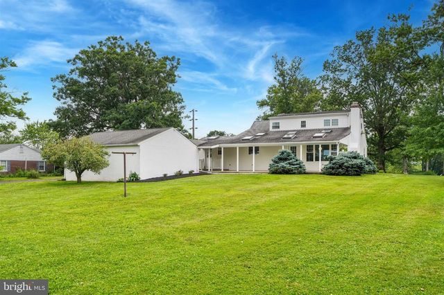 736 OLD SKIPPACK RD, Harleysville, PA 19438