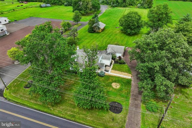 736 OLD SKIPPACK RD, Harleysville, PA 19438