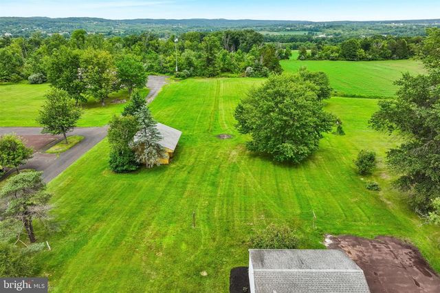 736 OLD SKIPPACK RD, Harleysville, PA 19438