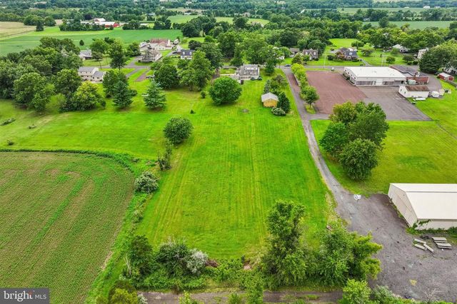736 OLD SKIPPACK RD, Harleysville, PA 19438