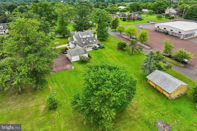 736 OLD SKIPPACK RD, Harleysville, PA 19438