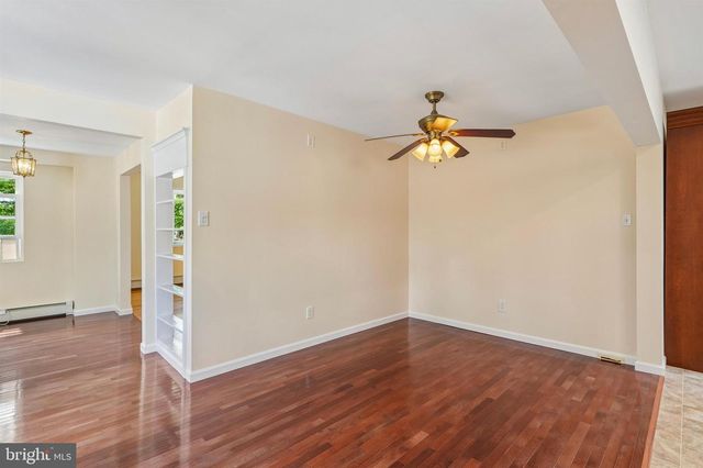 736 OLD SKIPPACK RD, Harleysville, PA 19438