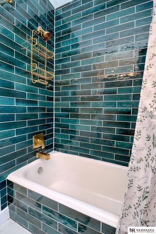 1621 Harrison Avenue, Lincoln, NE 68502