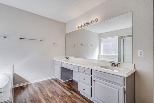 9028 Brushy Creek Trail, Fort Worth, TX 76118