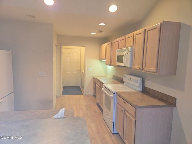 7871 Timbers Edge, Waterville, OH 43566