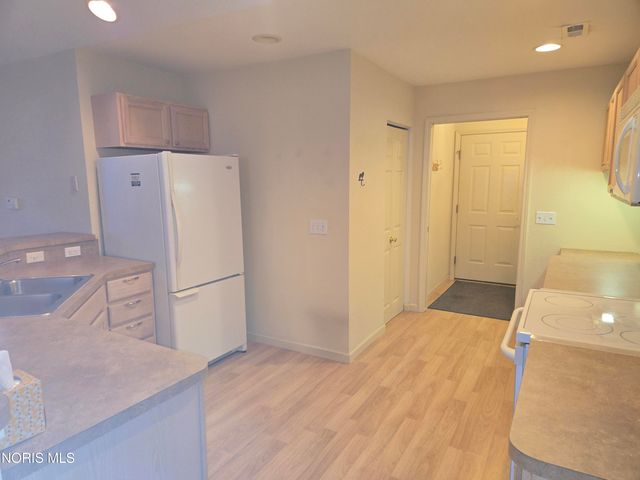 7871 Timbers Edge, Waterville, OH 43566