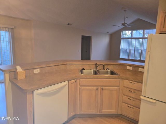 7871 Timbers Edge, Waterville, OH 43566