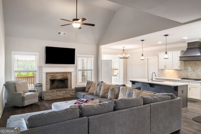 712 Fleeting Way, Monroe, GA 30655