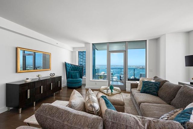 1388 Kettner Blvd 2002, San Diego, CA 92101