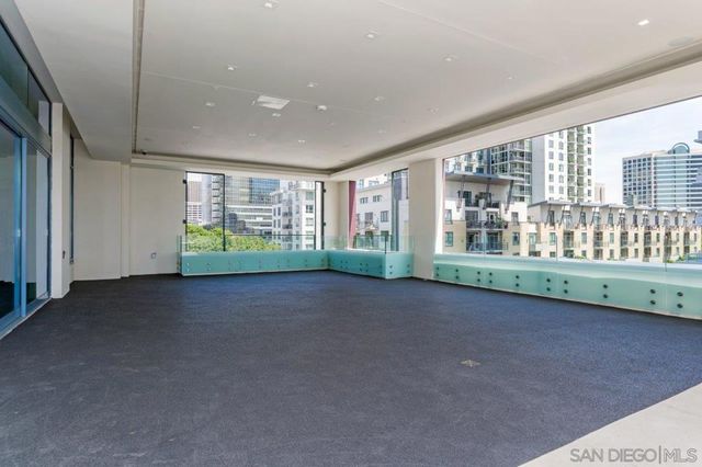 1388 Kettner Blvd 2002, San Diego, CA 92101