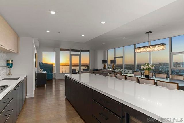 1388 Kettner Blvd 2002, San Diego, CA 92101