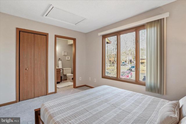 40 TECUMSEH TRL, Hedgesville, WV 25427