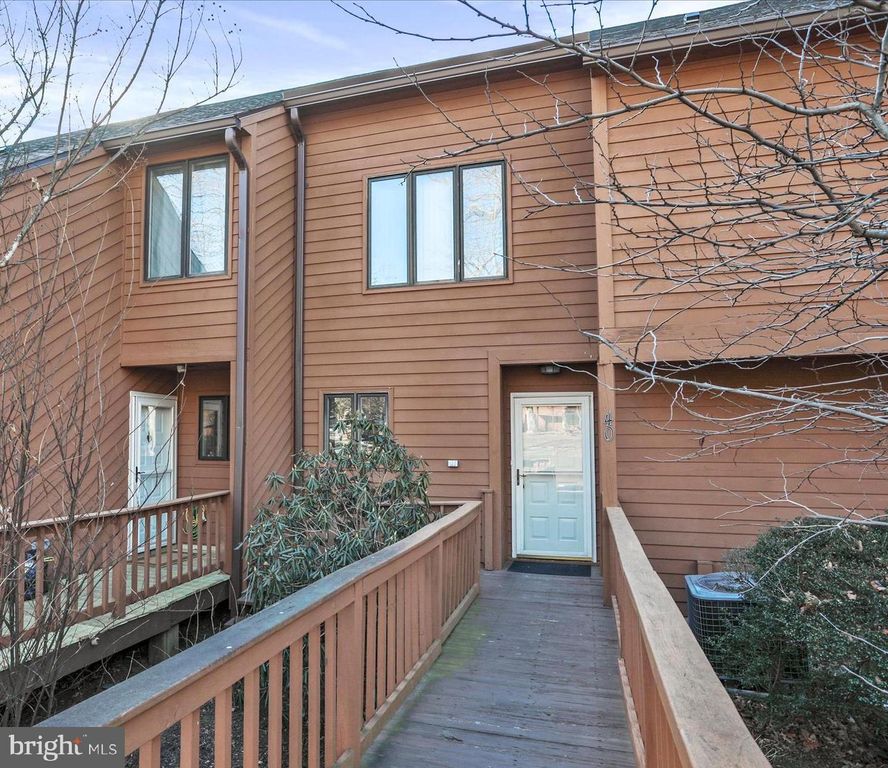 40 TECUMSEH TRL, Hedgesville, WV 25427