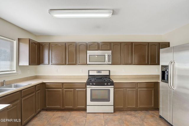 14140 TIERRA DELFIN Drive, El Paso, TX 79938